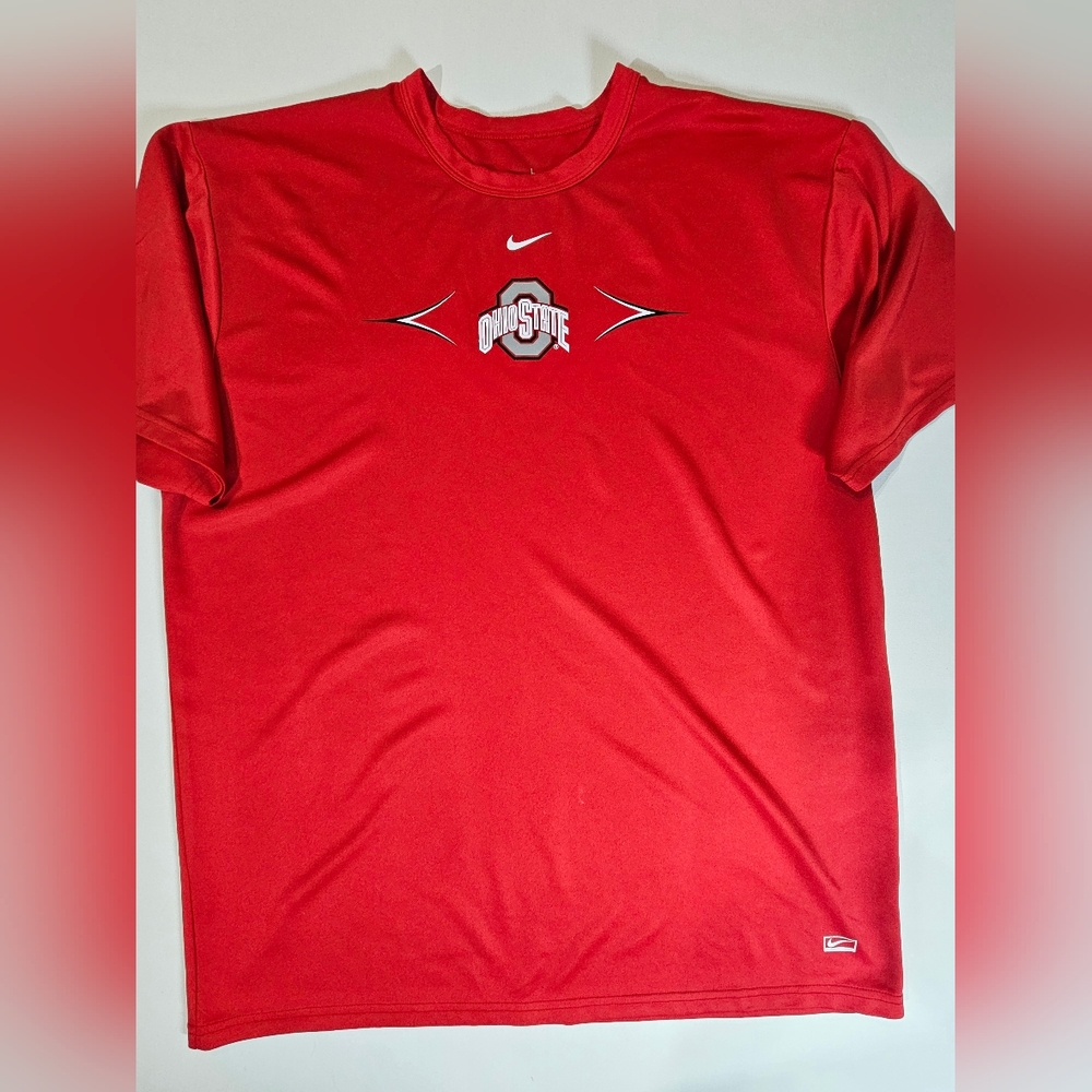 Nike Ohio State Buckeyes T-shirt Mens Large Red White Swoosh College Athlete Tee